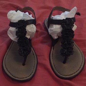 B.O.C (Born O Concept) sandals